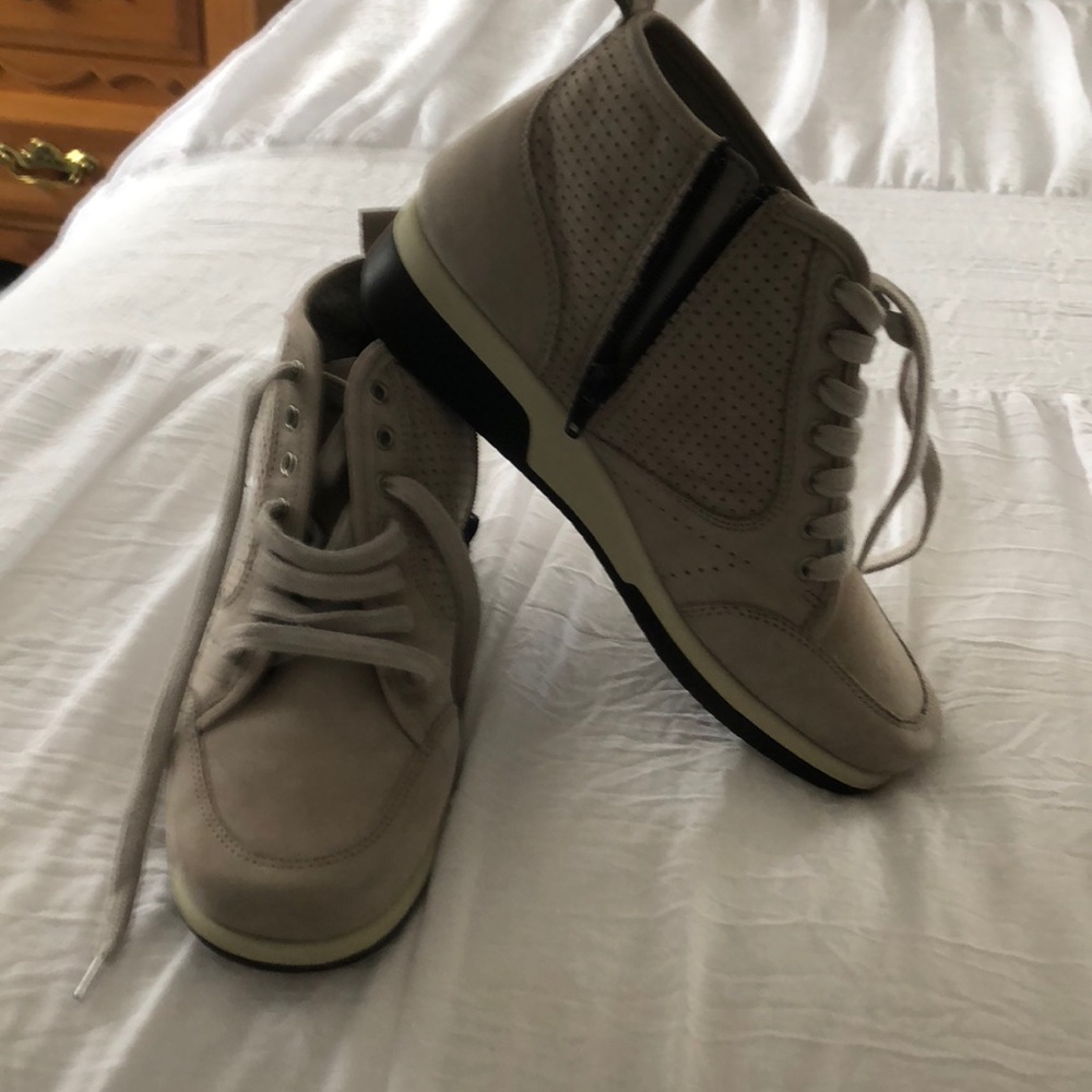 Aerosole high top sneakers light pink suede